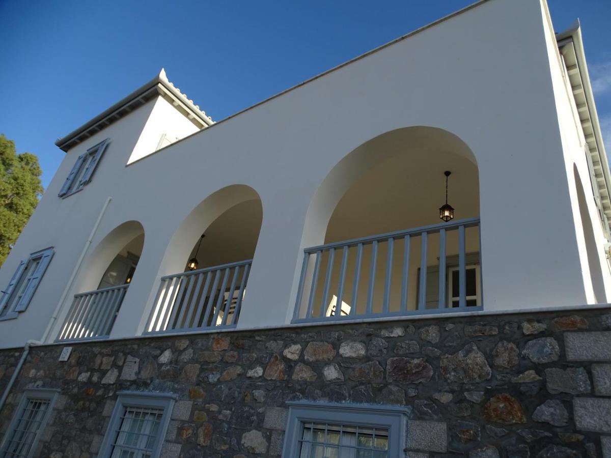 Villa Ada Ýdra Eksteriør bilde
