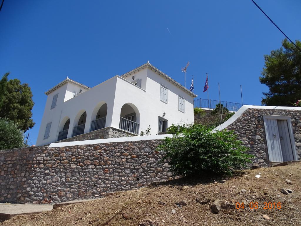 Villa Ada Ýdra Eksteriør bilde
